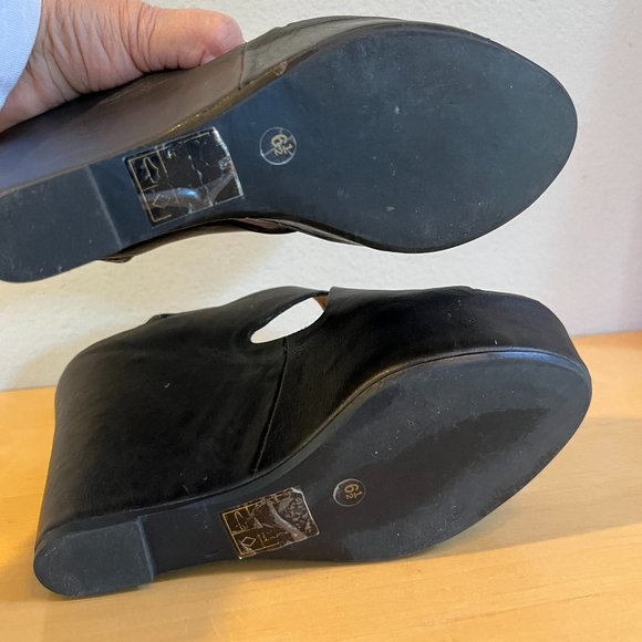 Platform Wedge Sandals - Picture 14 of 15